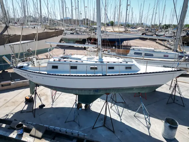 Casual Water 1980 33ft Hunter Sailboat